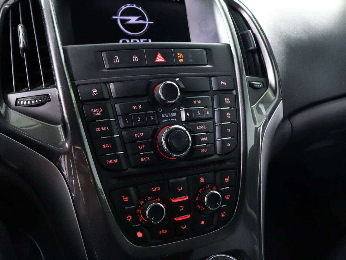 Opel Astra, 2012 Фото №12