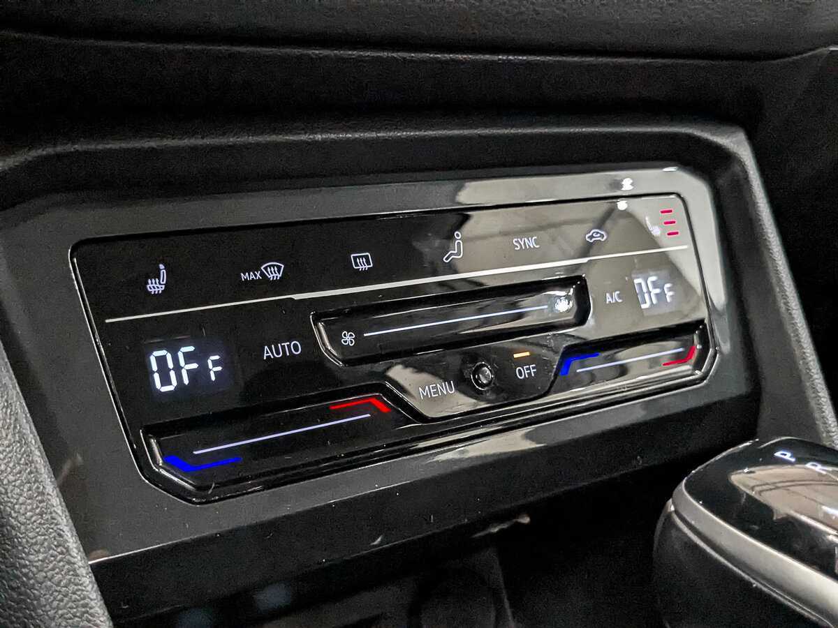 Volkswagen Tiguan, 2021 Фото №19