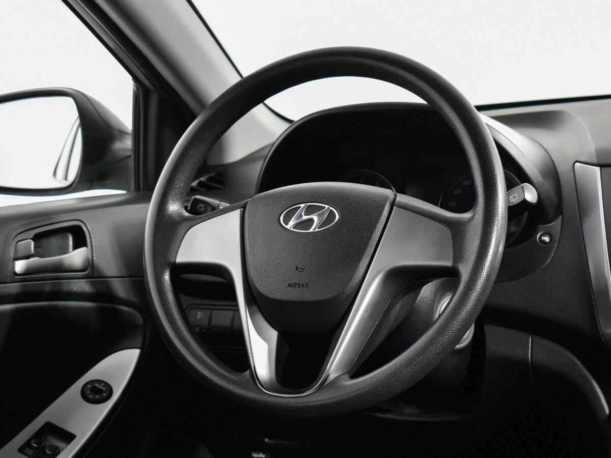 Hyundai Solaris I Рестайлинг, 2015 Фото №14