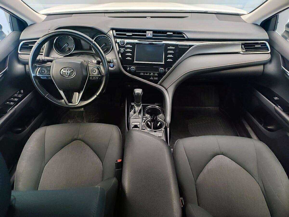 Toyota Camry, 2018 Фото №9