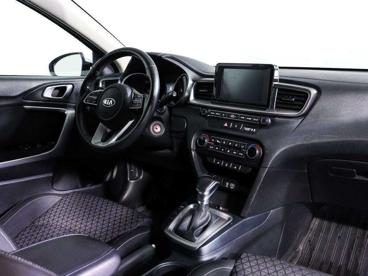 Kia Ceed, 2018 Фото №7