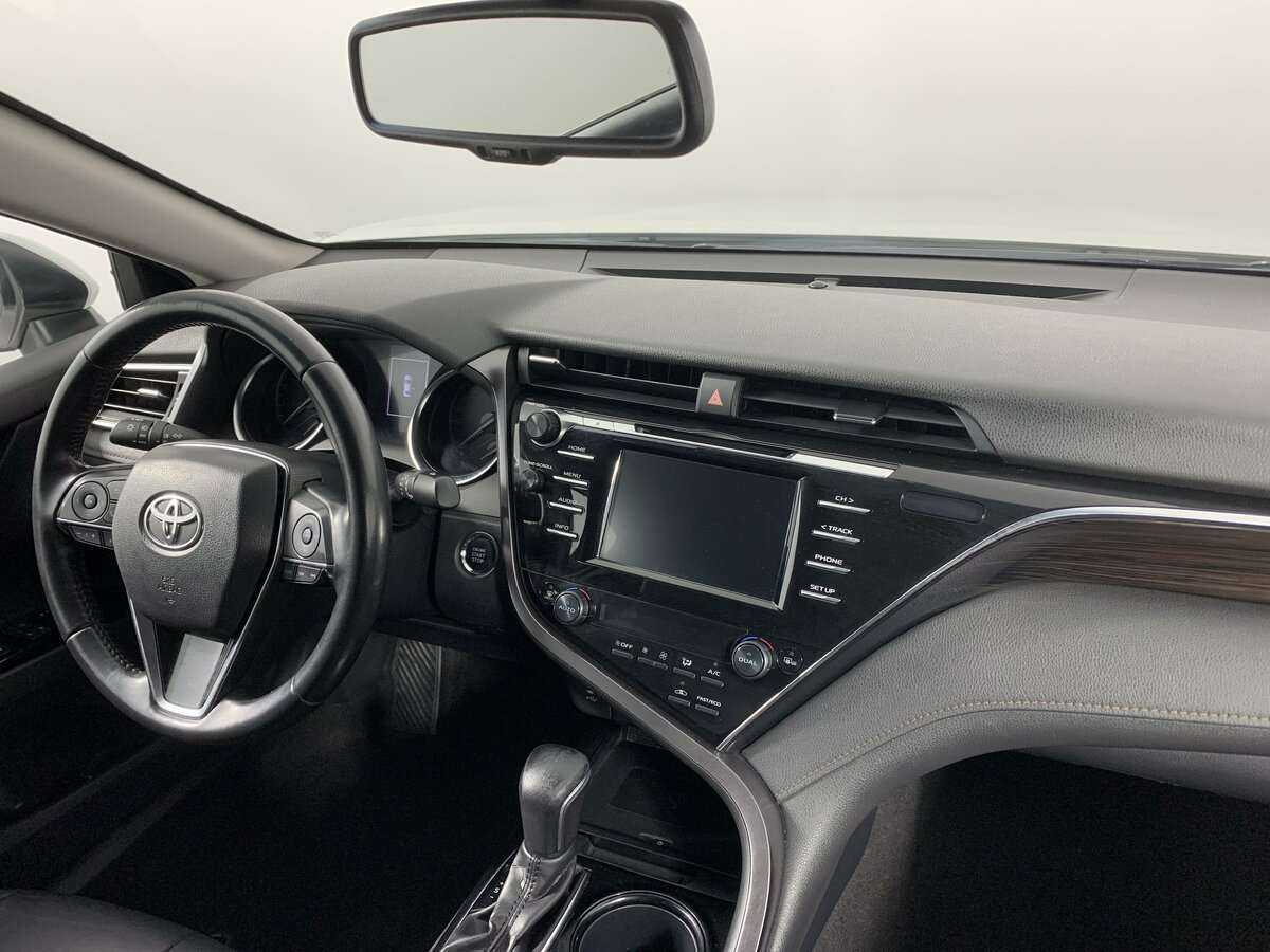 Toyota Camry, 2020 Фото №9