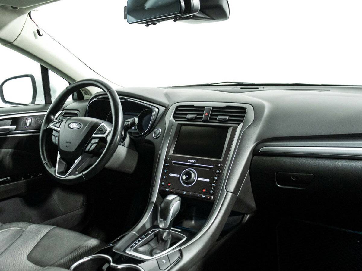 Ford Mondeo V, 2015 Фото №9