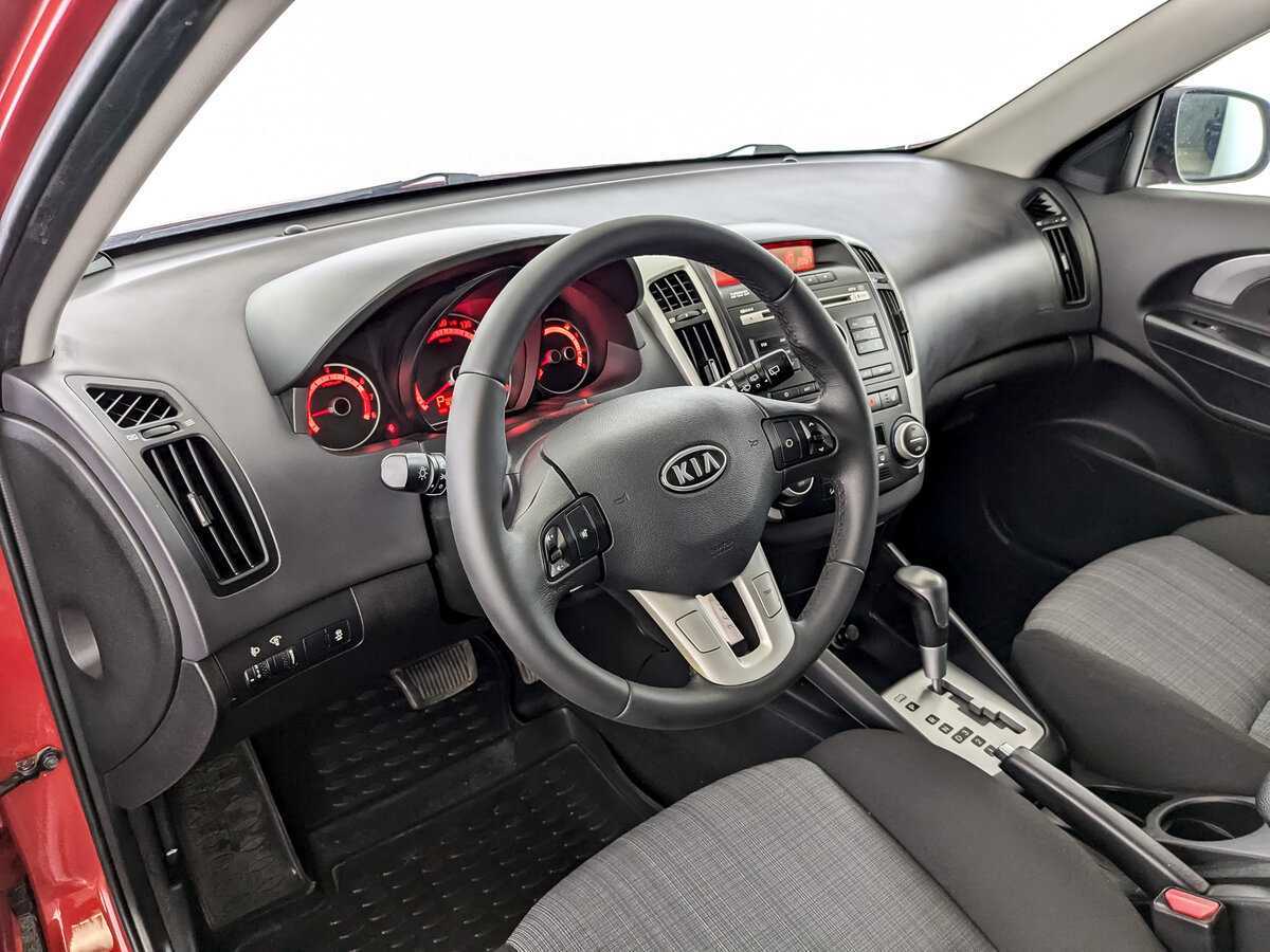Kia Ceed, 2012 Фото №14