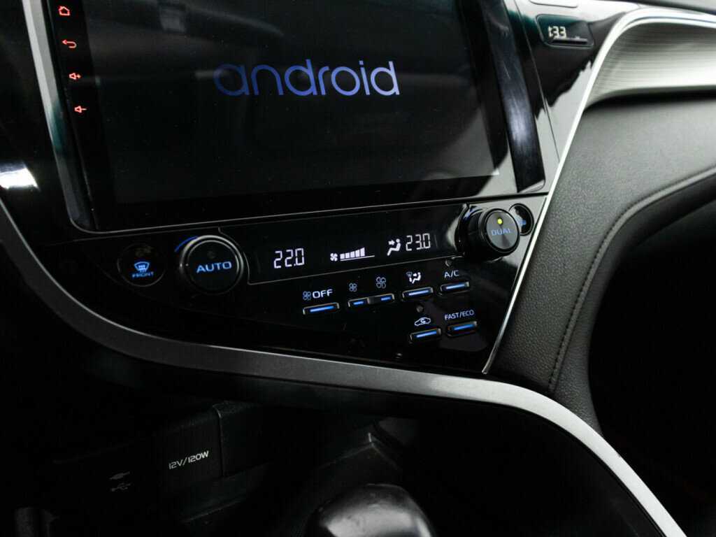 Toyota Camry, 2018 Фото №16