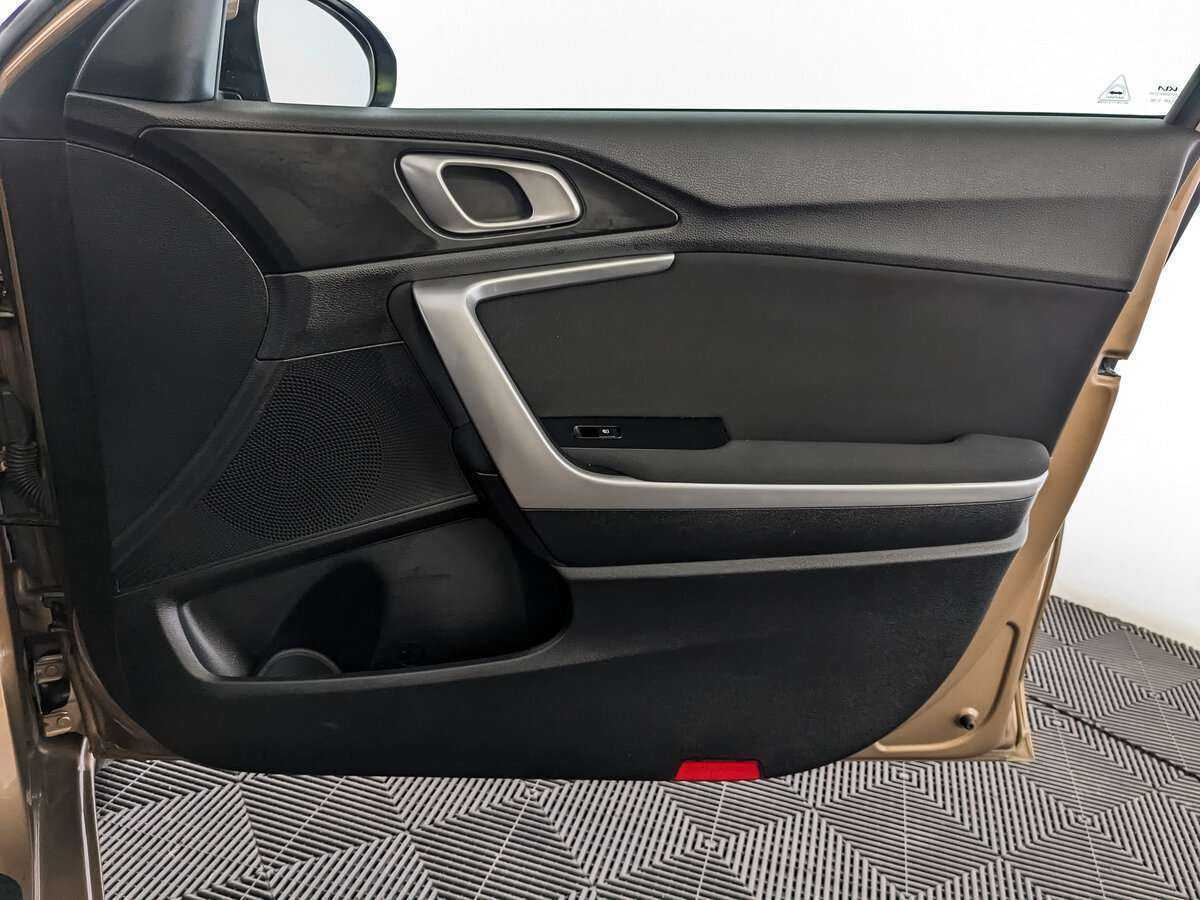 Kia Ceed, 2021 Фото №21