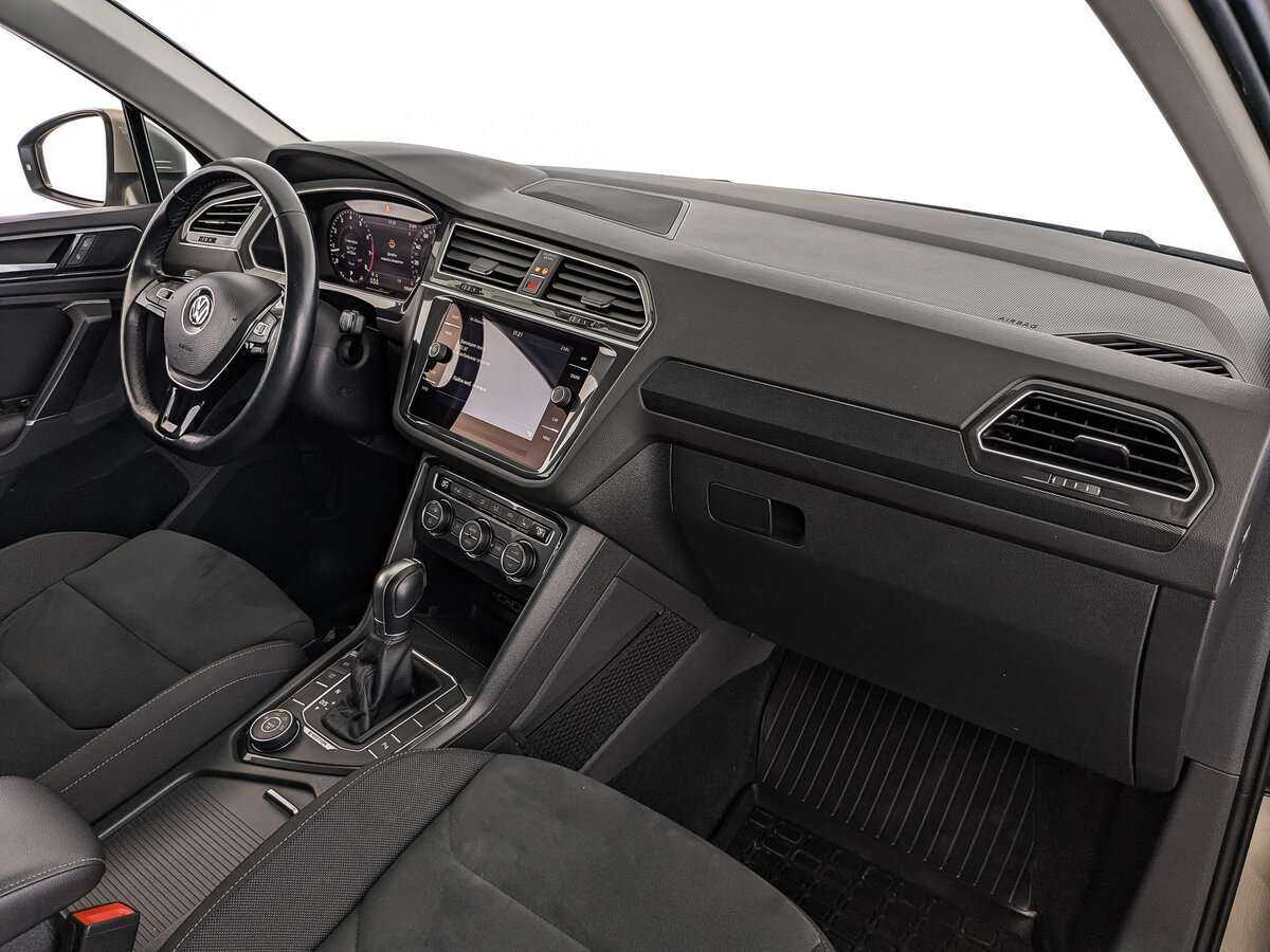 Volkswagen Tiguan, 2018 Фото №9