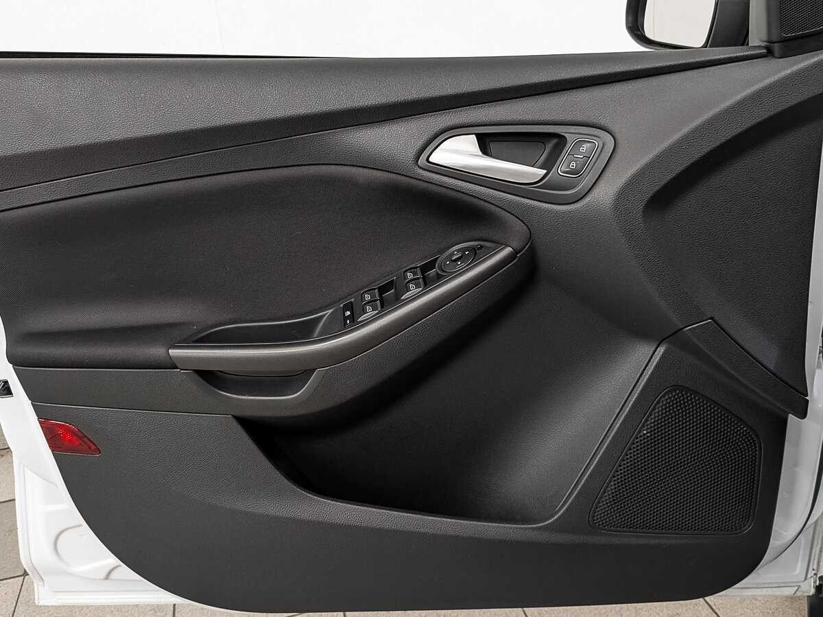 Ford Focus, 2018 Фото №17