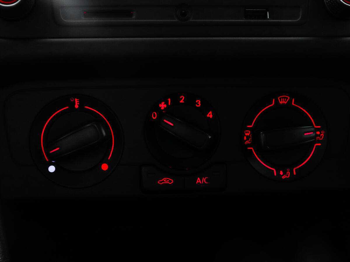 Volkswagen Polo, 2018 Фото №13