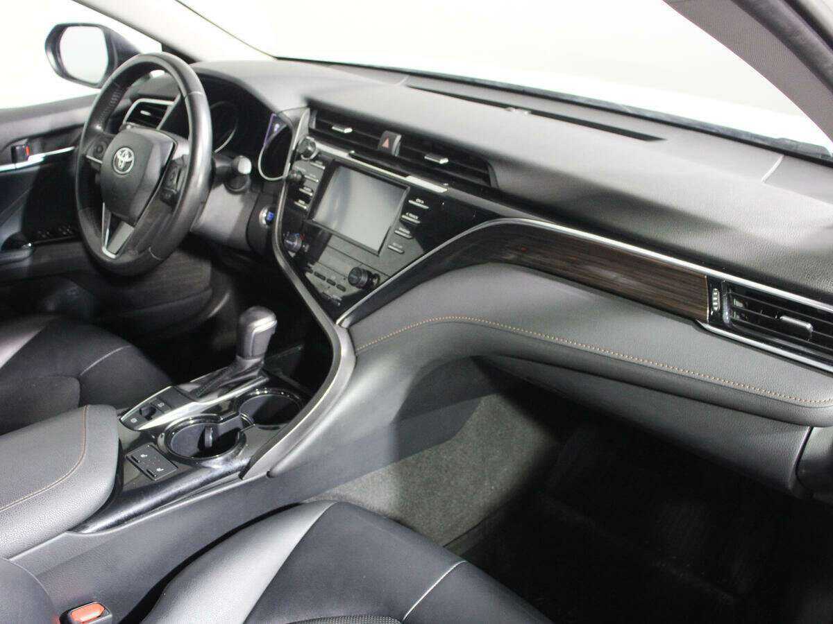 Toyota Camry, 2020 Фото №9