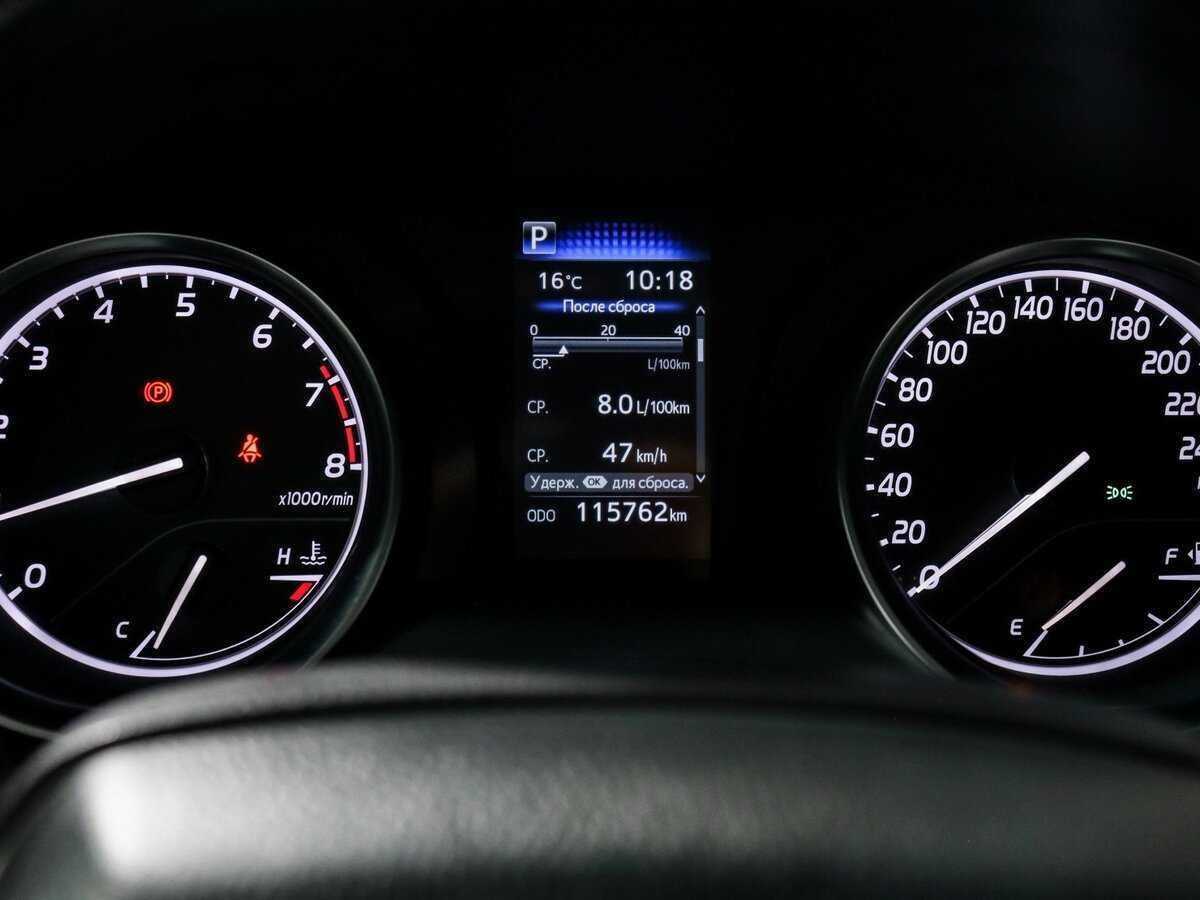 Toyota Camry, 2021 Фото №8