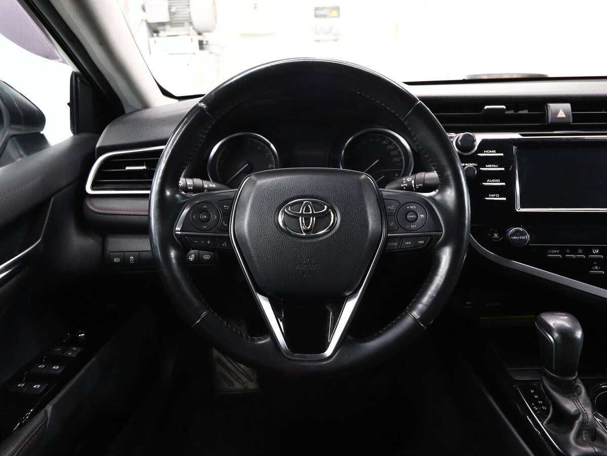 Toyota Camry, 2020 Фото №16