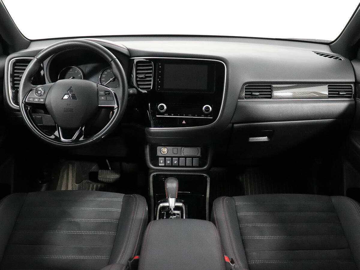 Mitsubishi Outlander, 2021 Фото №16
