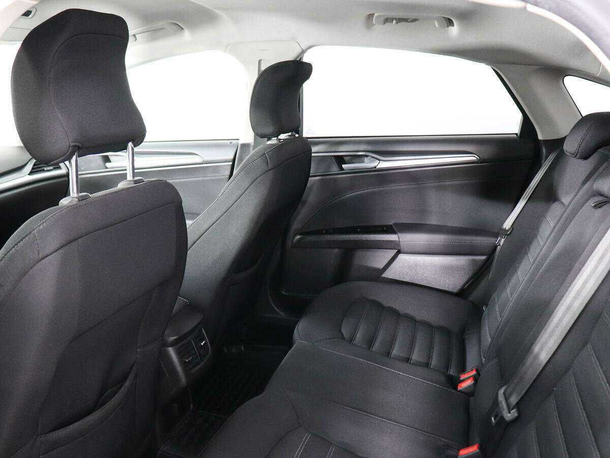 Ford Mondeo, 2017 Фото №9