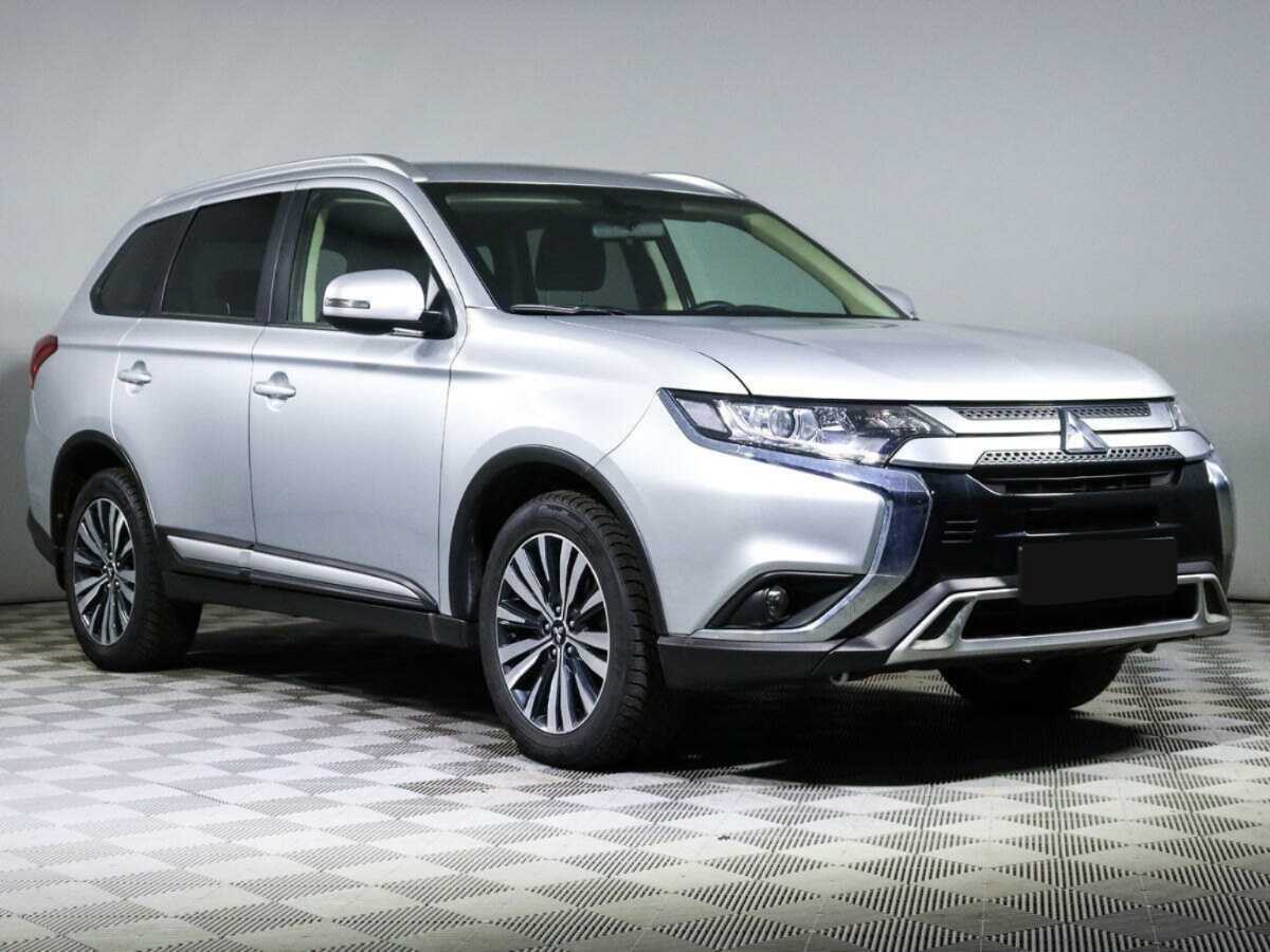 Mitsubishi Outlander, 2021 Фото №3