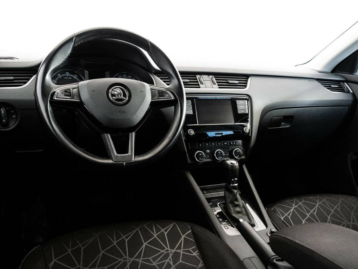 Skoda Octavia, 2018 Фото №11
