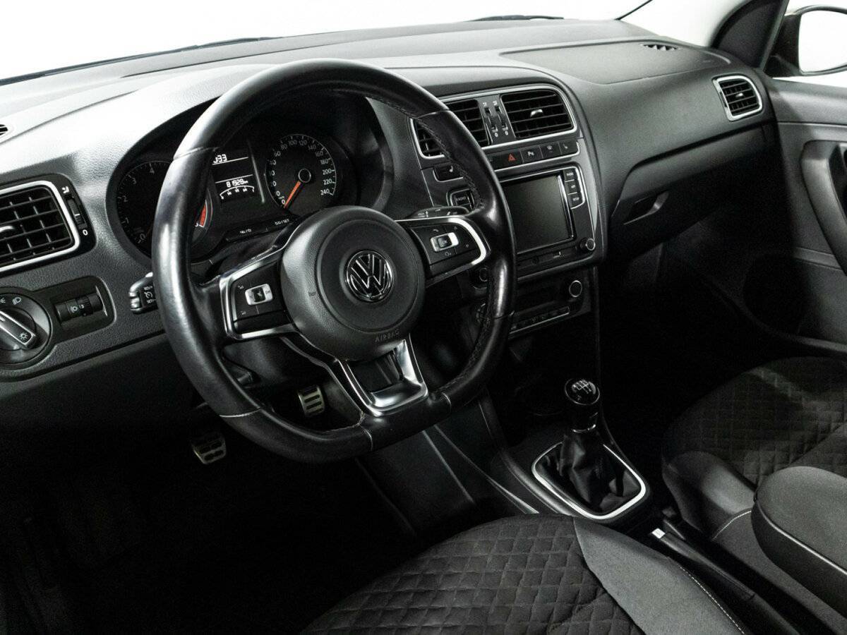 Volkswagen Polo, 2018 Фото №11