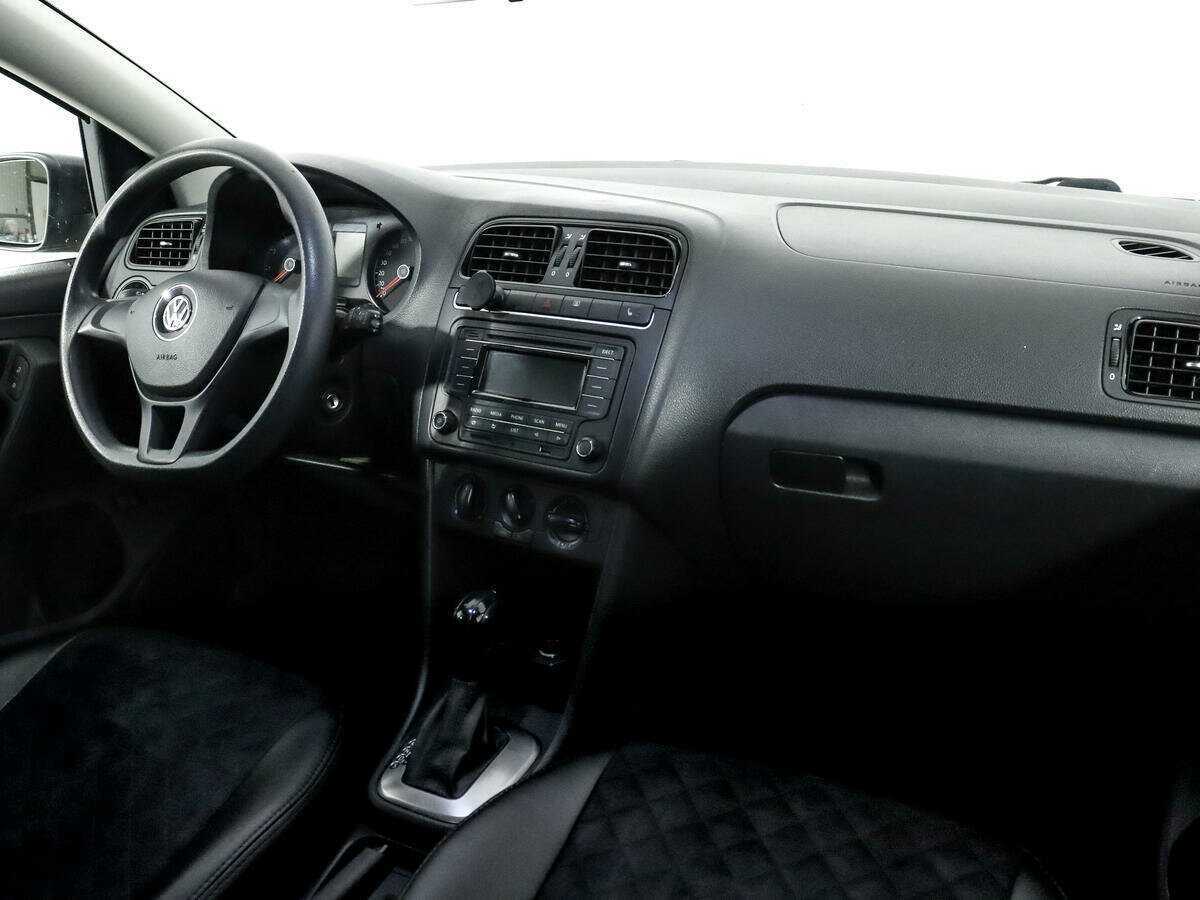 Volkswagen Polo, 2016 Фото №9