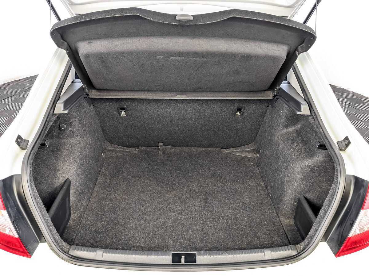 Skoda Rapid, 2017 Фото №10