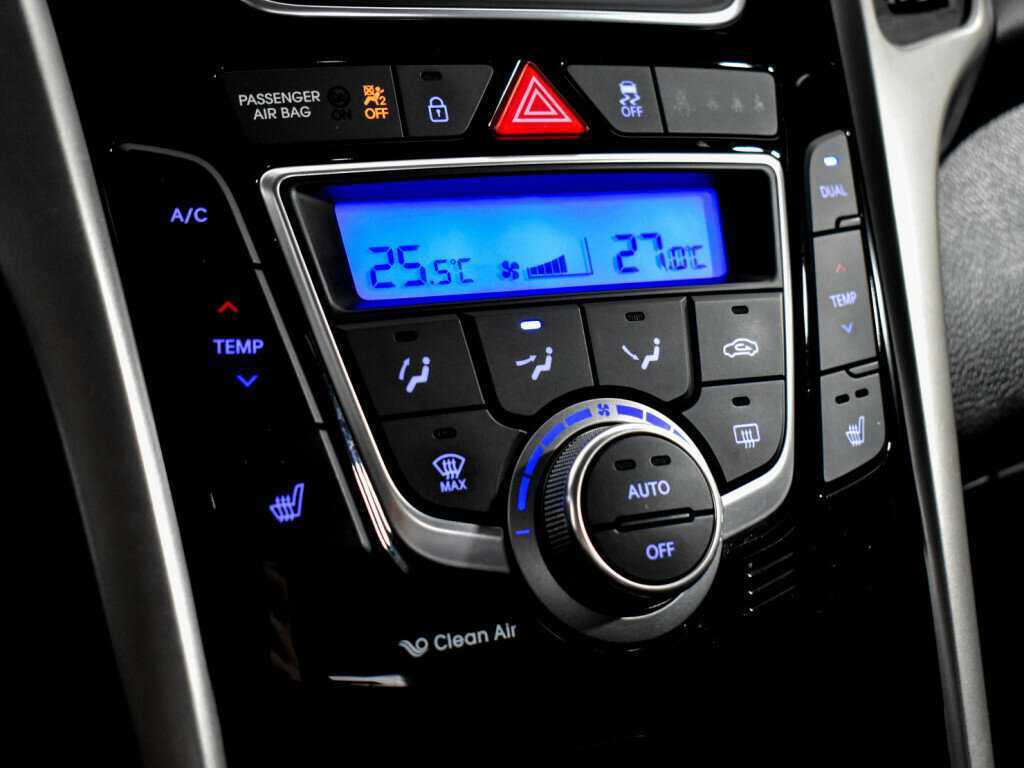 Hyundai i30, 2013 Фото №17