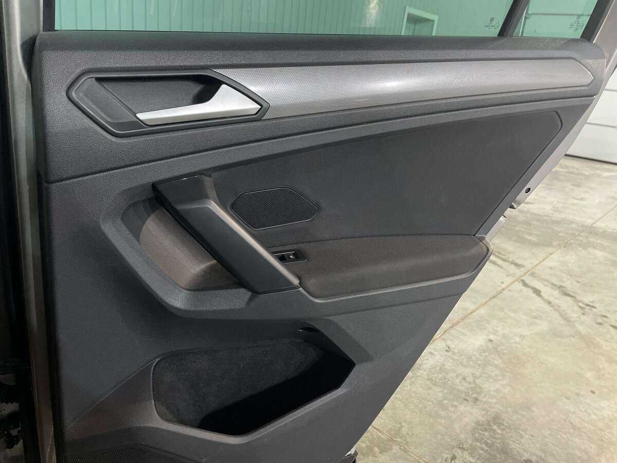 Volkswagen Tiguan, 2019 Фото №25