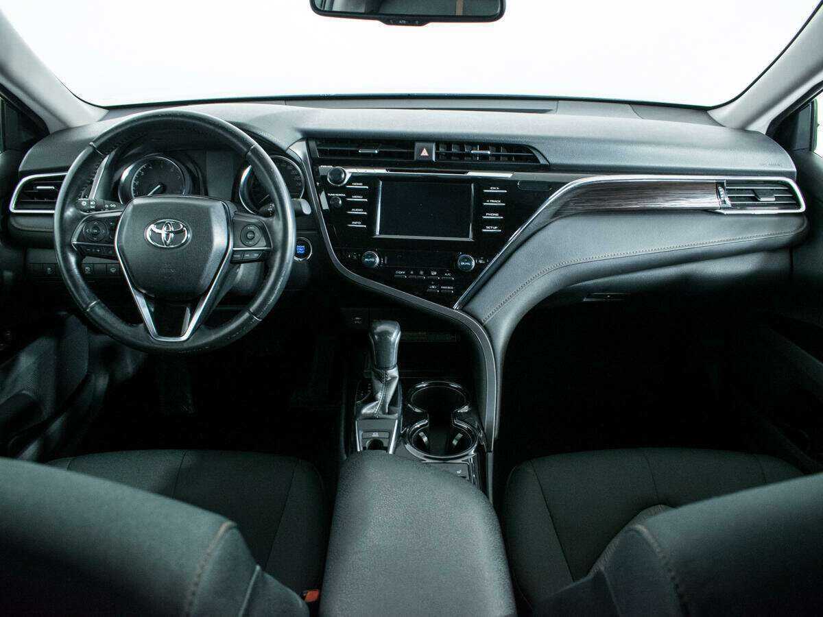 Toyota Camry, 2020 Фото №12