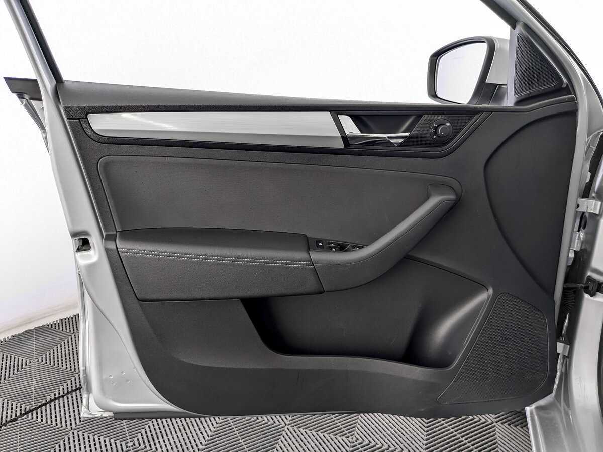 Skoda Rapid, 2018 Фото №15