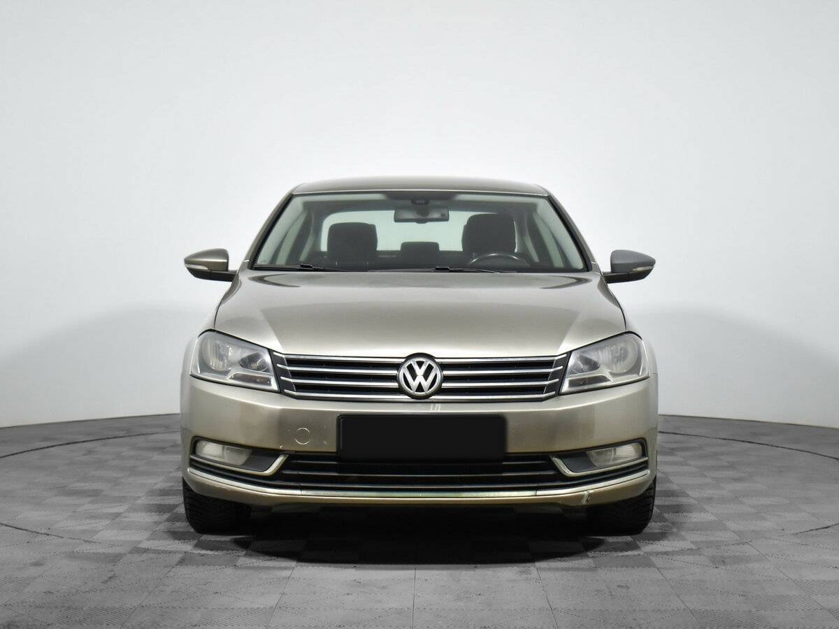 Volkswagen Passat, 2012 Фото №2