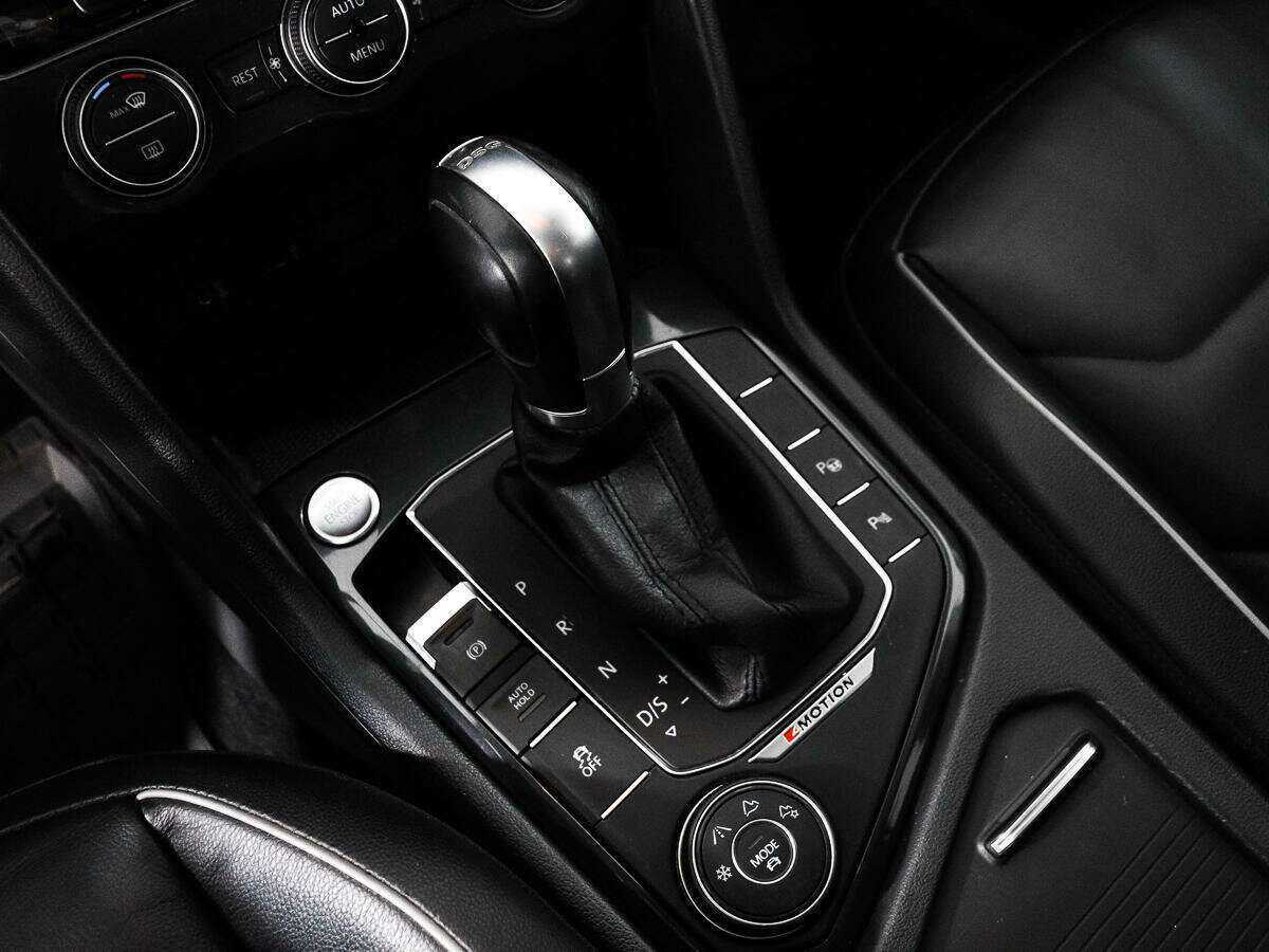 Volkswagen Tiguan, 2017 Фото №11