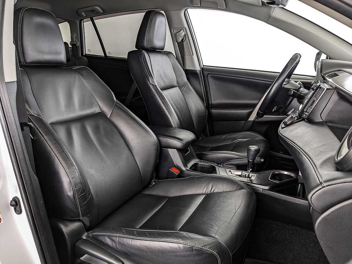 Toyota RAV4, 2018 Фото №22