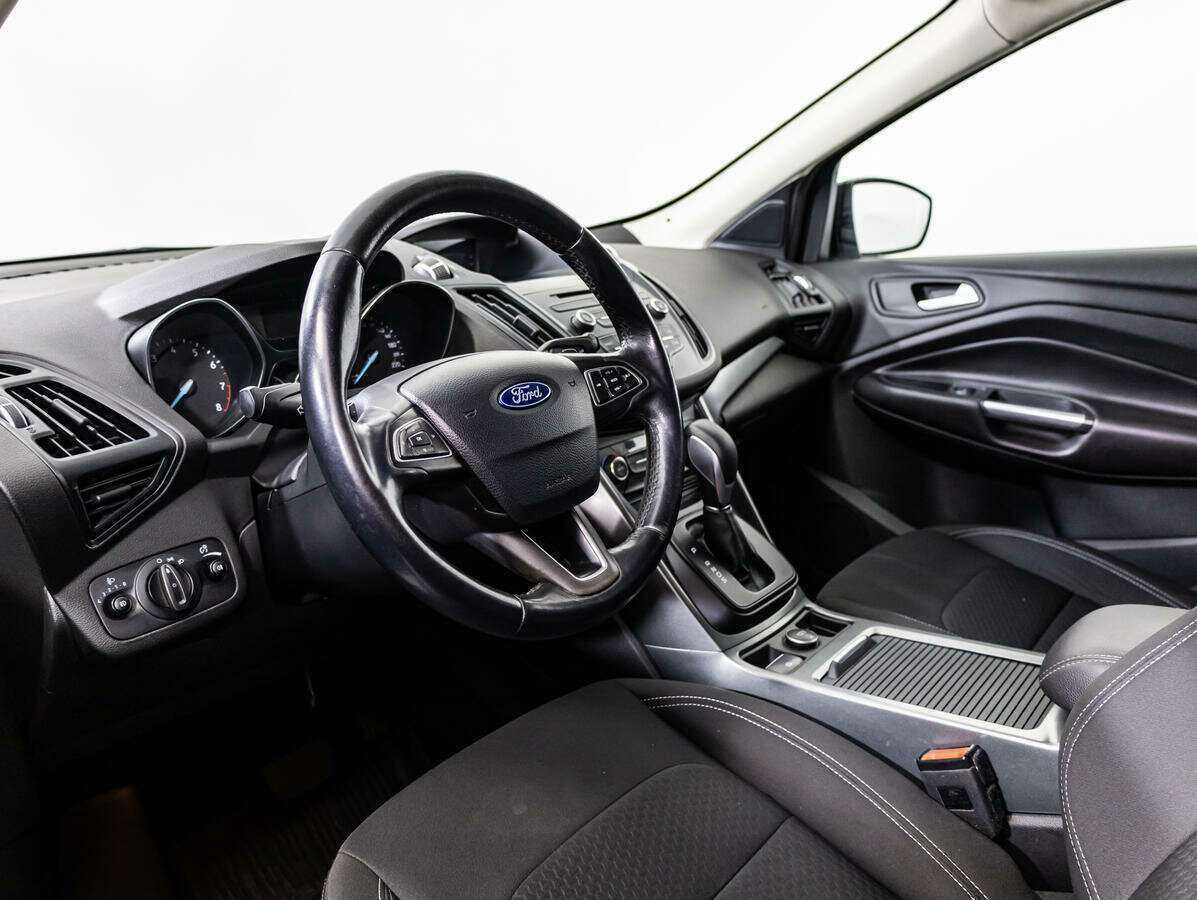 Ford Kuga, 2018 Фото №9
