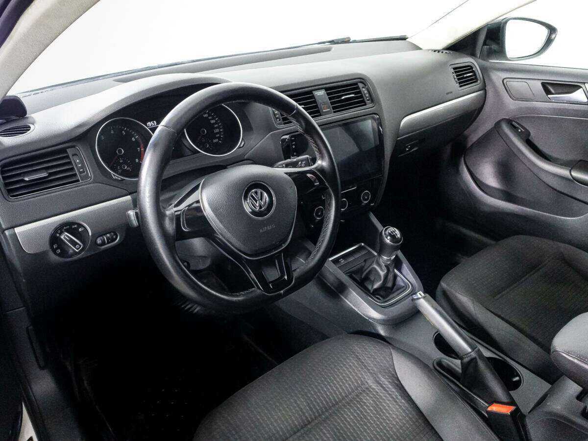 Volkswagen Jetta, 2015 Фото №11