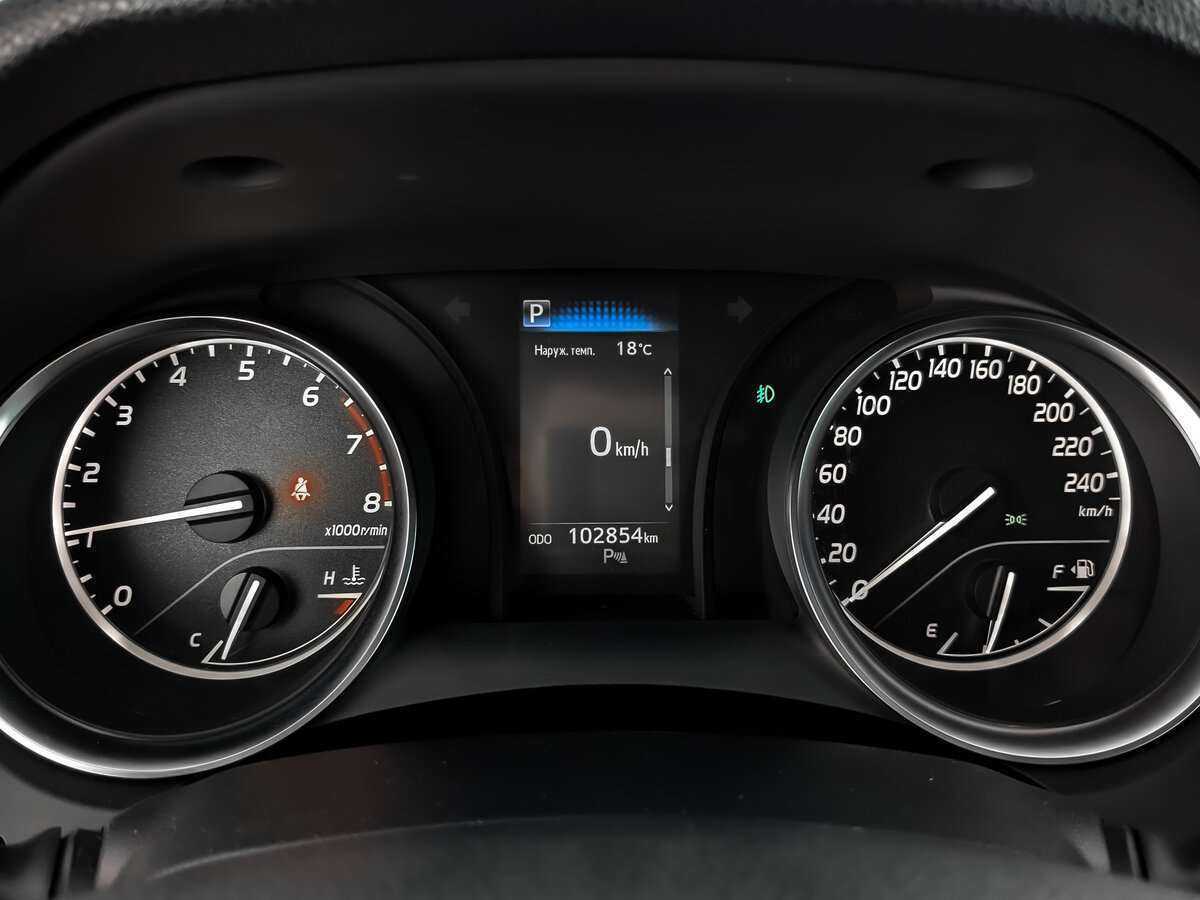 Toyota Camry, 2018 Фото №12