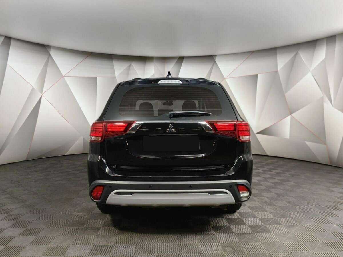 Mitsubishi Outlander, 2018 Фото №8