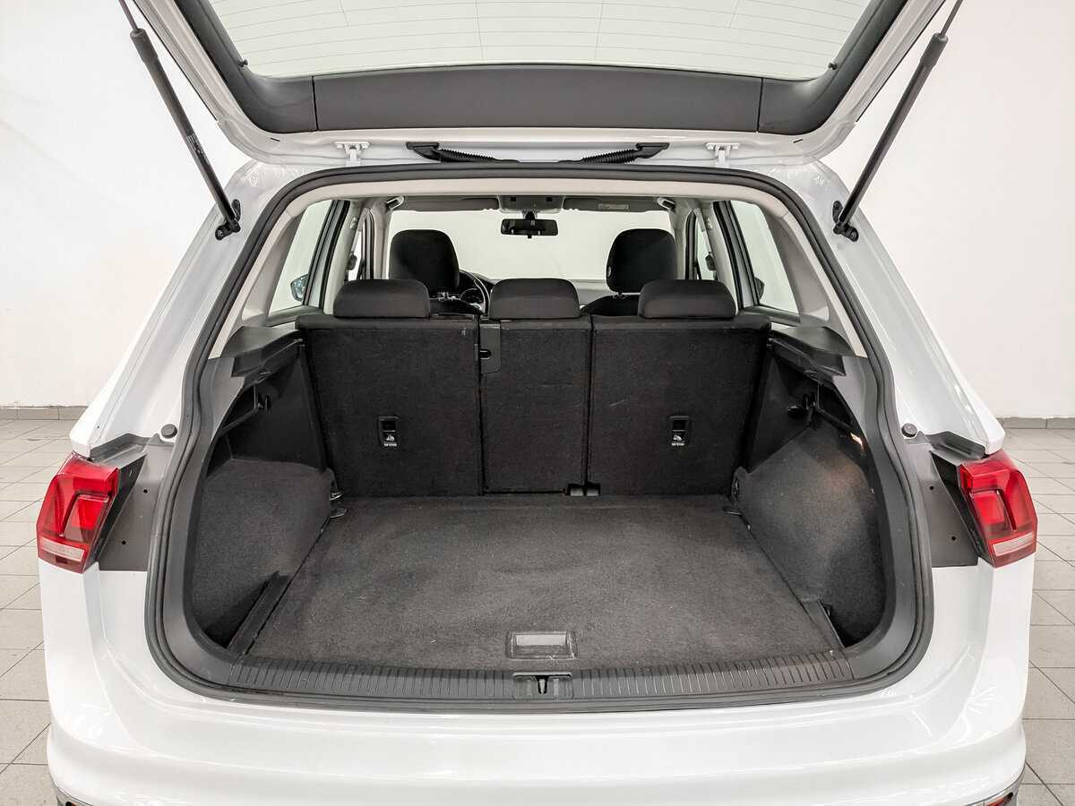 Volkswagen Tiguan, 2021 Фото №10