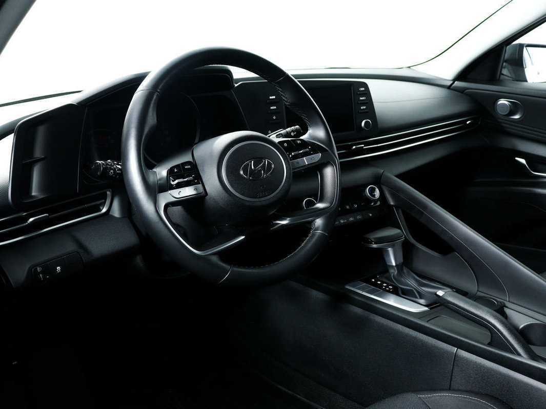 Hyundai Elantra, 2021 Фото №12