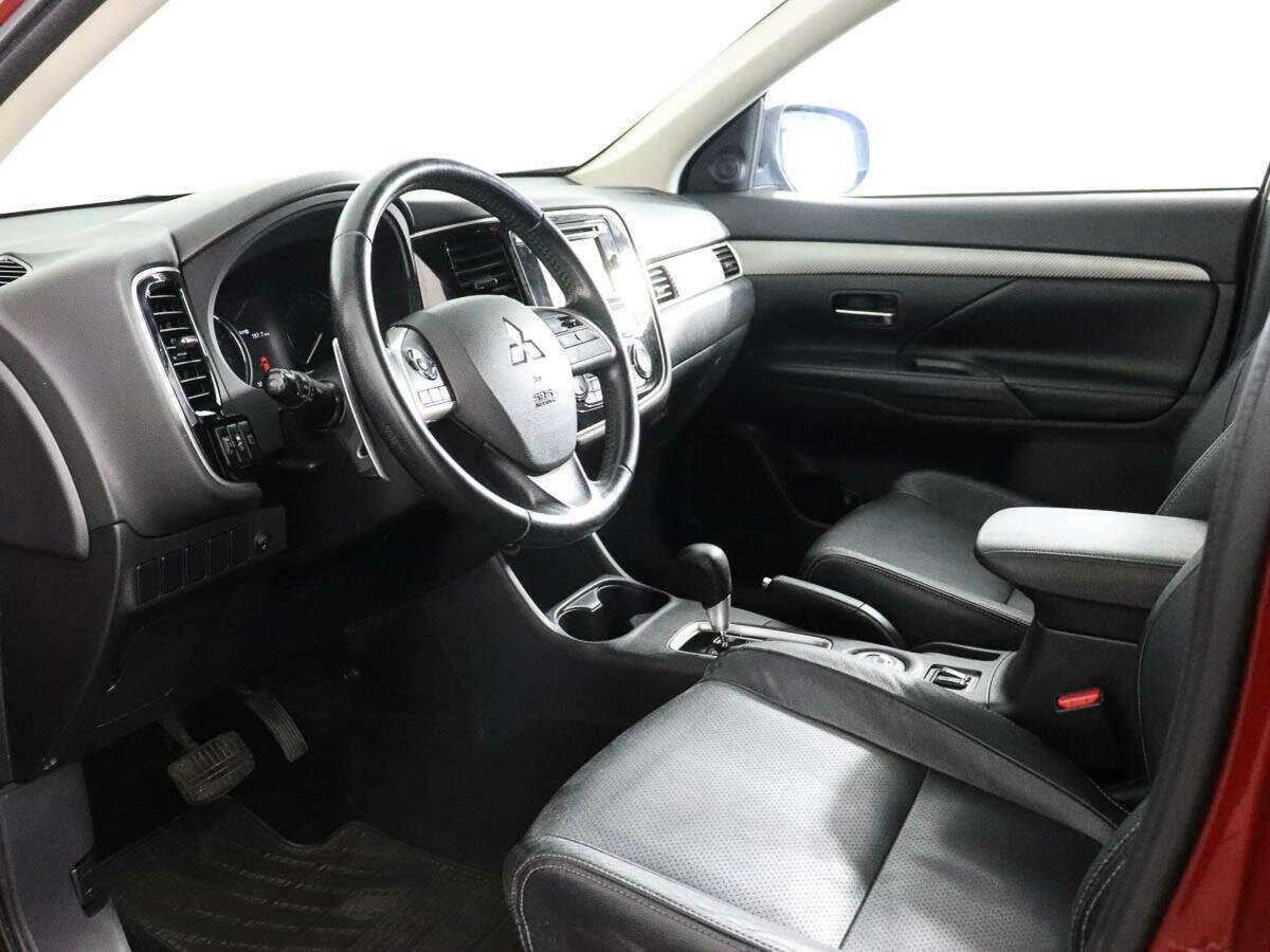 Mitsubishi Outlander, 2013 Фото №7