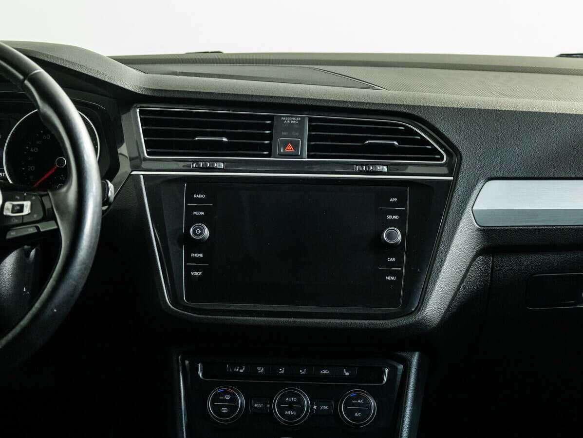 Volkswagen Tiguan L, 2018 Фото №13