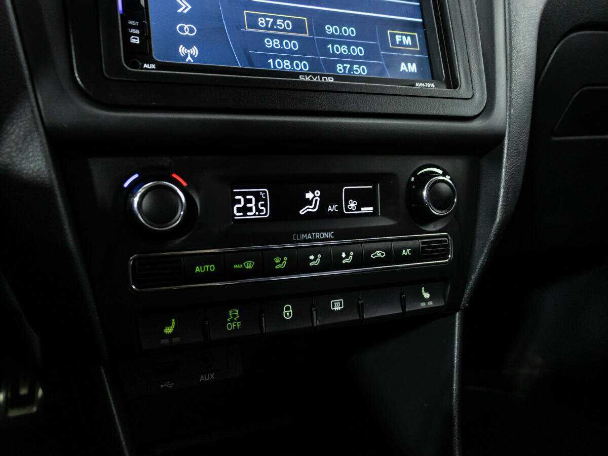 Skoda Rapid, 2014 Фото №11