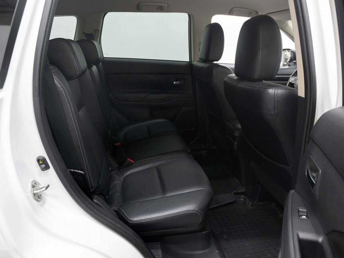 Mitsubishi Outlander, 2016 Фото №12