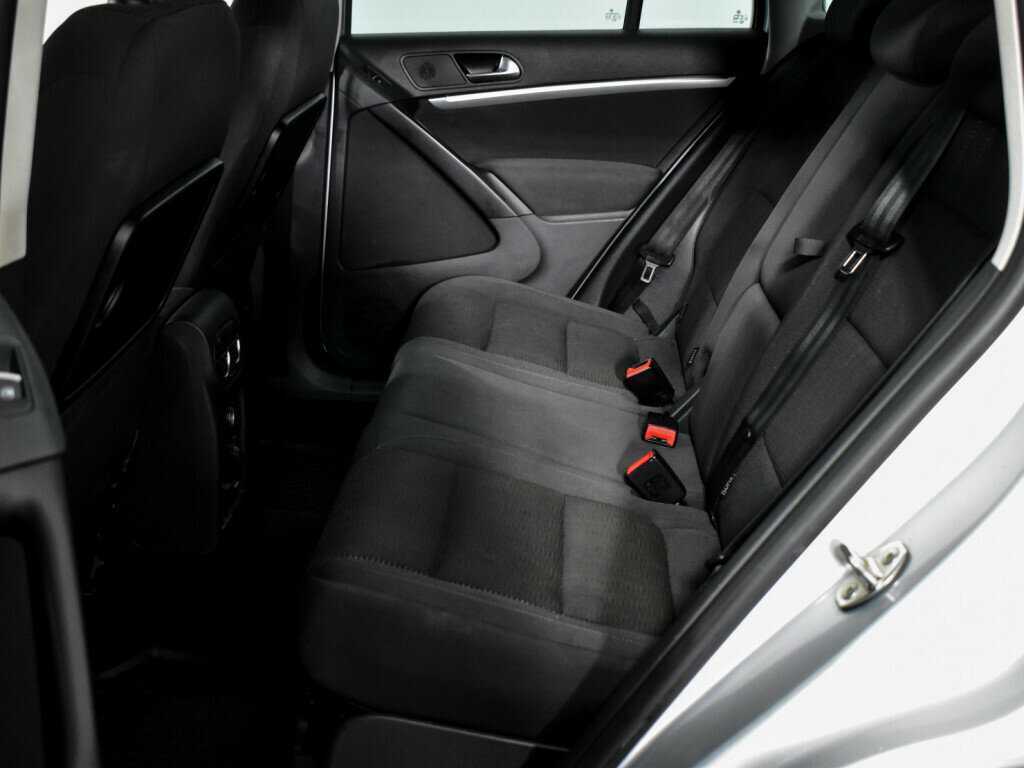 Volkswagen Tiguan, 2012 Фото №12