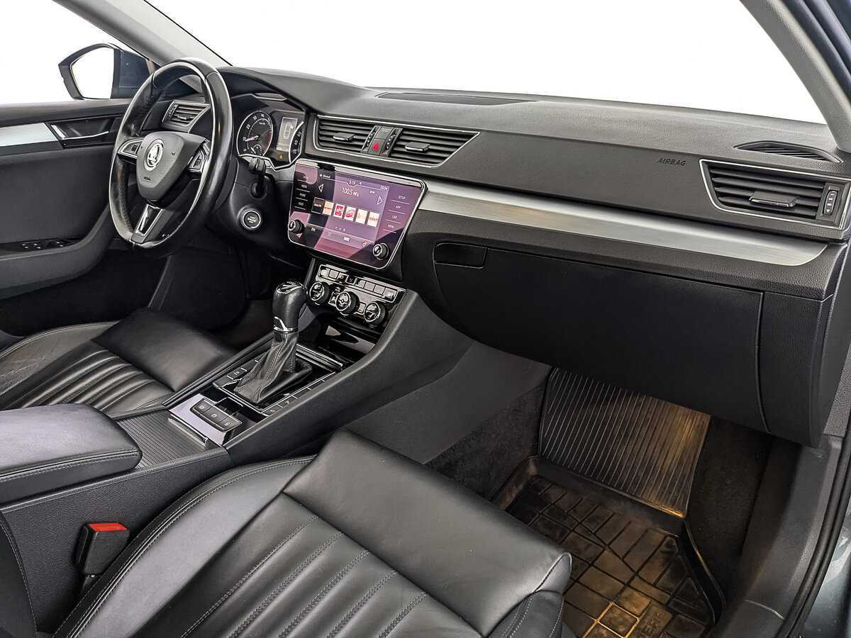 Skoda Superb, 2018 Фото №11