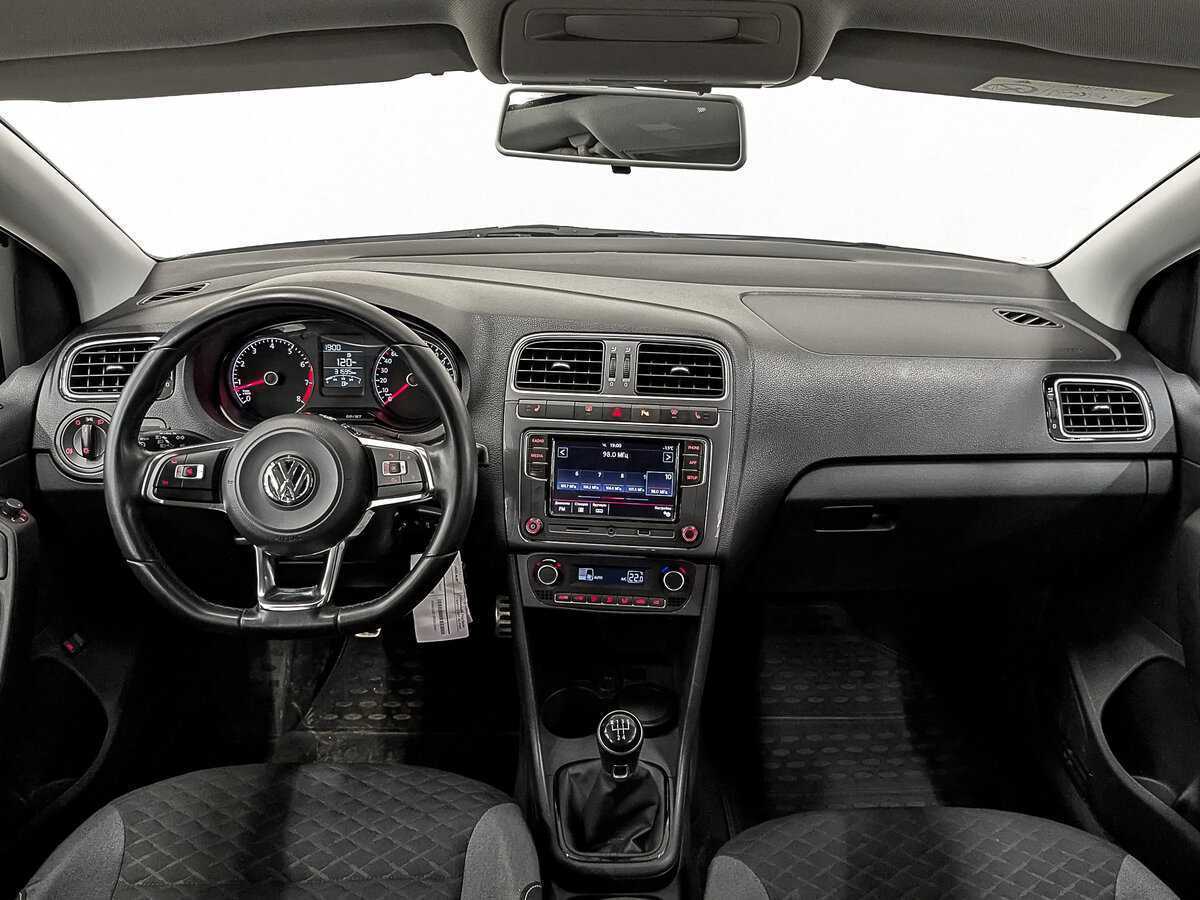 Volkswagen Polo, 2018 Фото №14