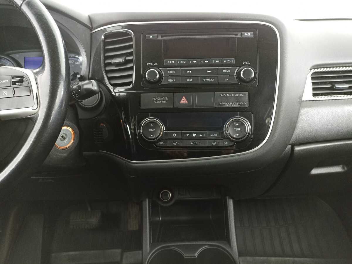 Mitsubishi Outlander, 2014 Фото №13