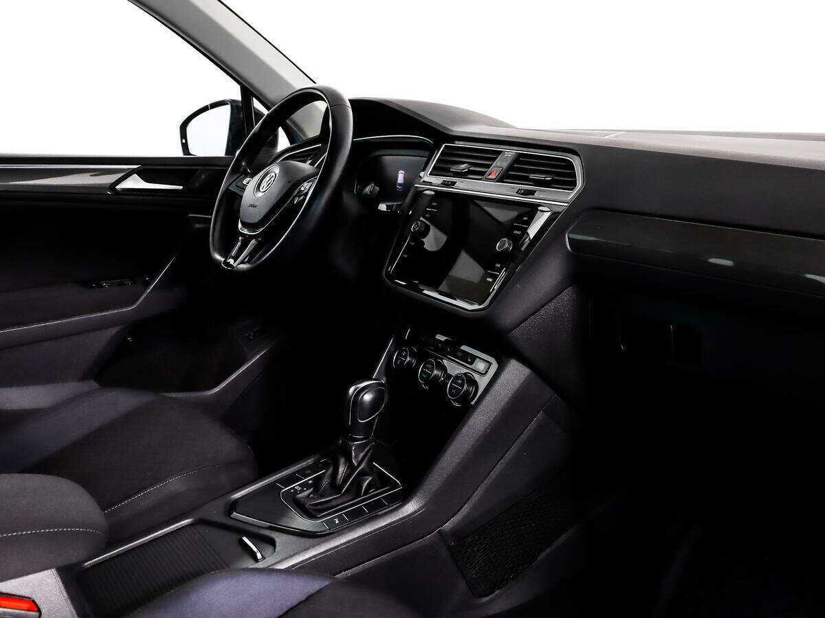 Volkswagen Tiguan L, 2019 Фото №12
