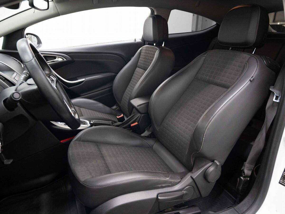 Opel Astra GTC, 2012 Фото №8