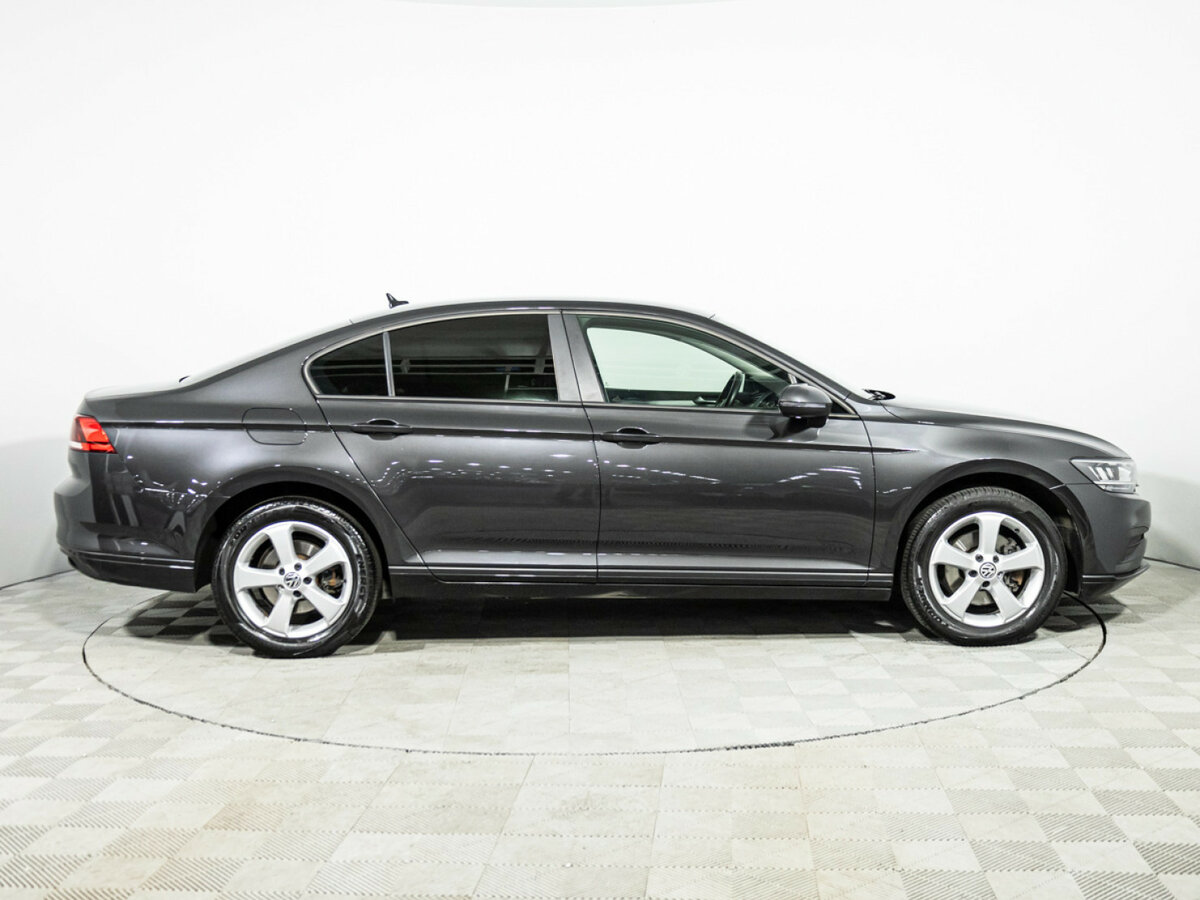 Volkswagen Passat B8 Рестайлинг, 2021 Фото №4