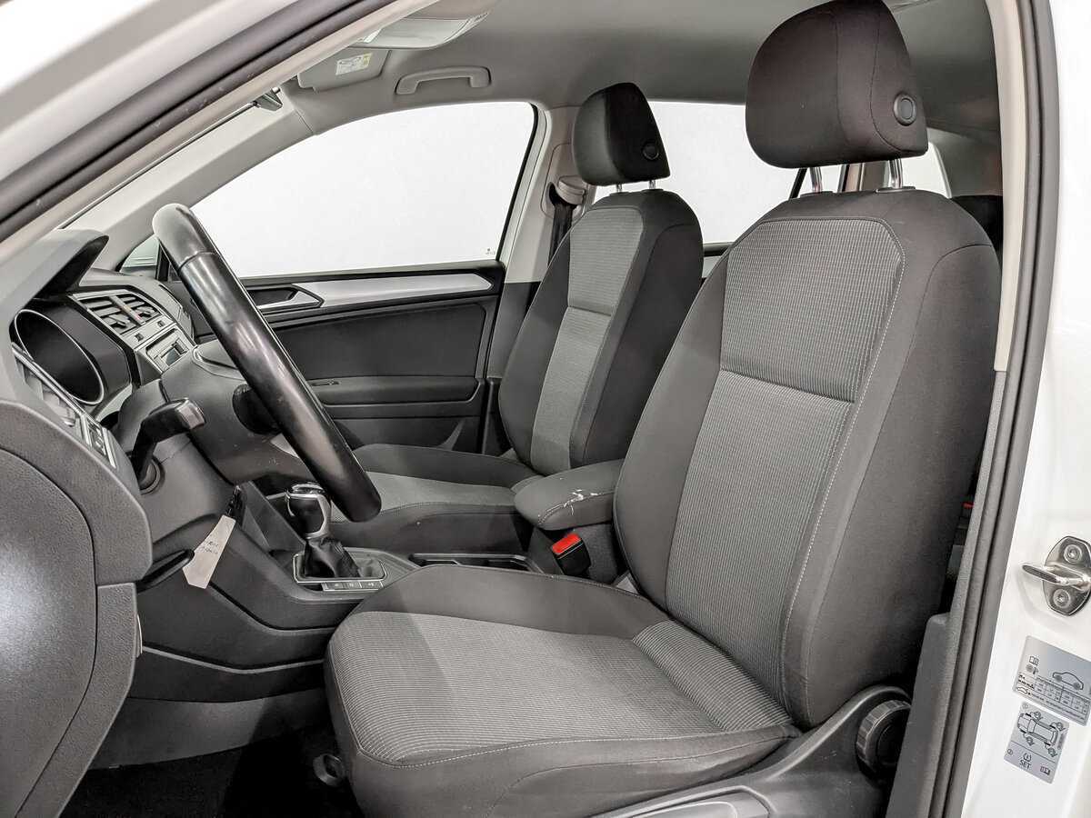 Volkswagen Tiguan, 2021 Фото №19
