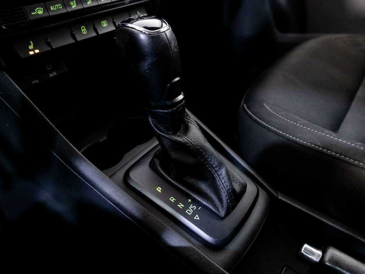 Skoda Rapid, 2017 Фото №17