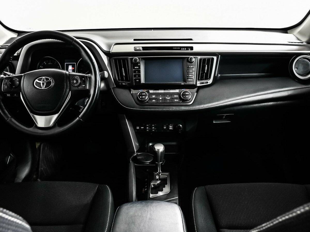 Toyota RAV4, 2017 Фото №11